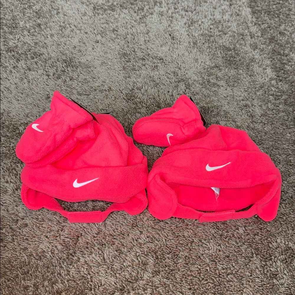 NWT NIKE BABY GIRL’s FLEECE HAT AND MITTEN TWIN BUNDLE